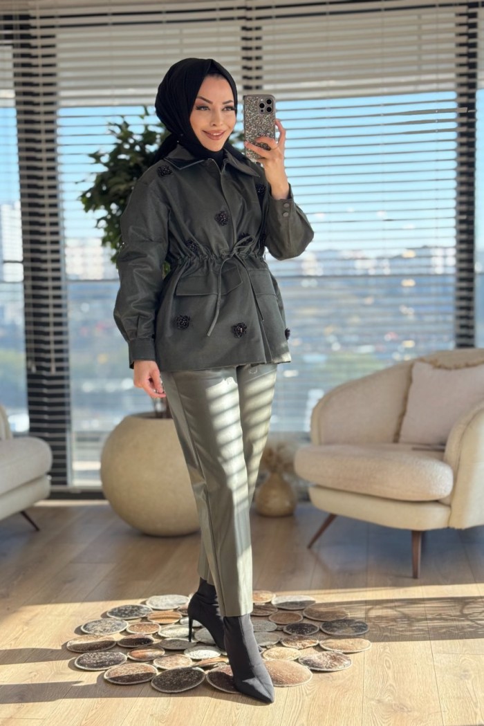 32446 Beli Büzgülü Önü Çiçek Figürlü Ceket Haki