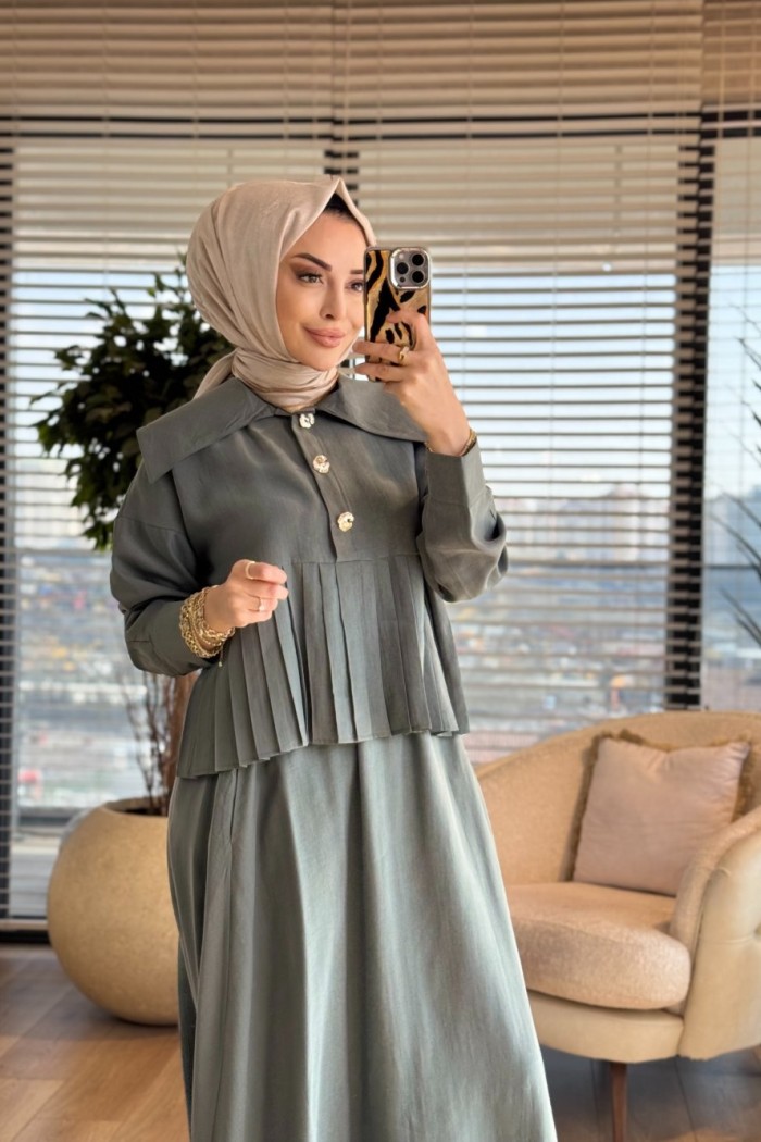 7457 Pileli Gold Düğmeli Etekli Takım Yeşil