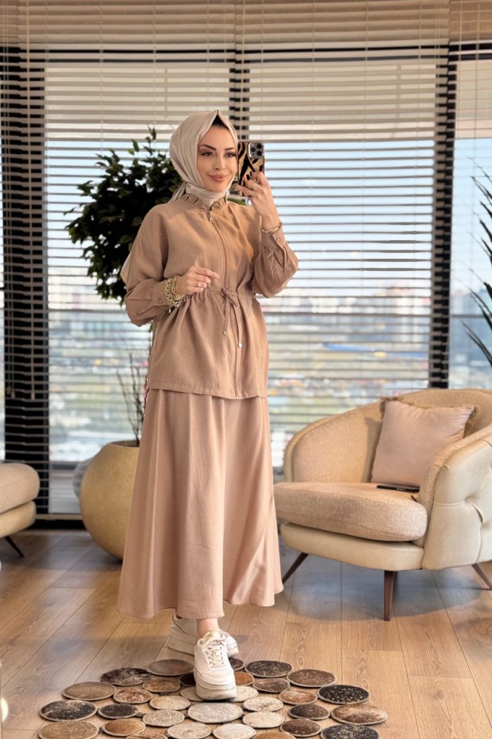 4466 Üstü Serpme Taş Baskılı Etekli Takım Bej 