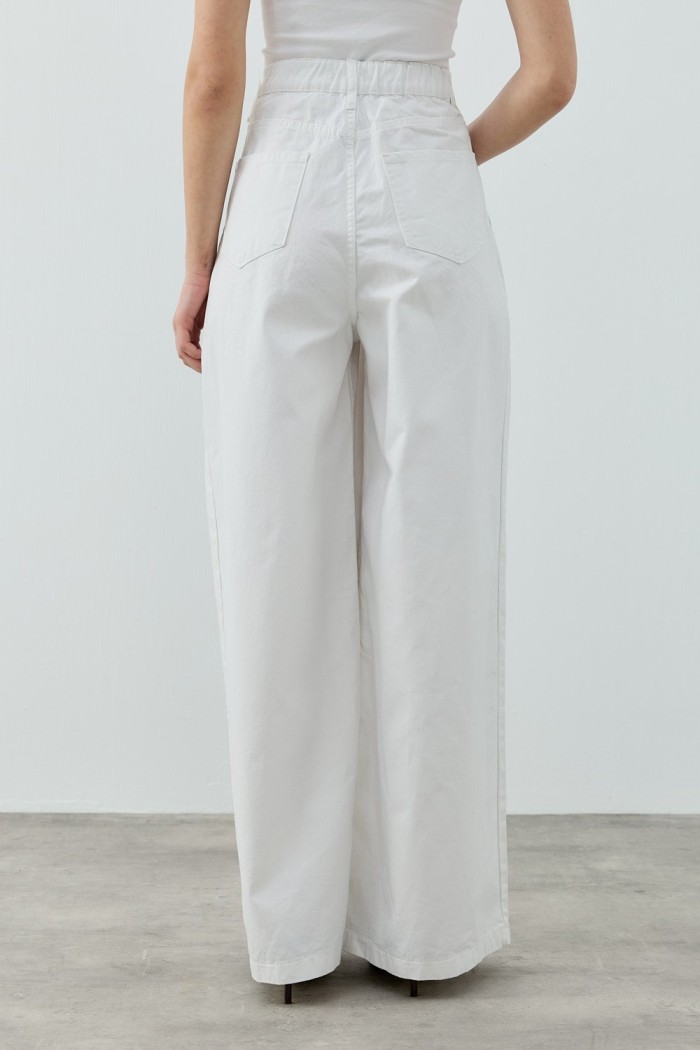 MRW1691 Pileli Denim Pantolon Beyaz