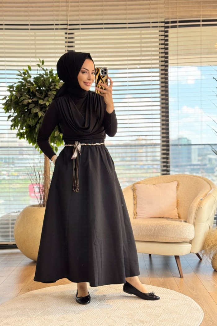 3375 Kemeri  Detaylı Etek Siyah