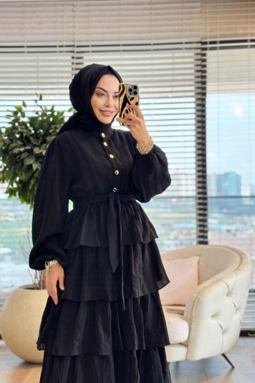 25130 Beş Katlı Kendinden Desenli Elbise Siyah 
