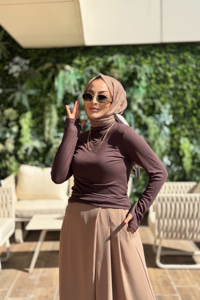 3191 Parmak Geçme Detaylı Bluz Kahve