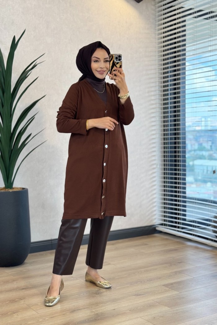 7044 Omuzu Dikişli Yarım Boy Hırka Kahve
