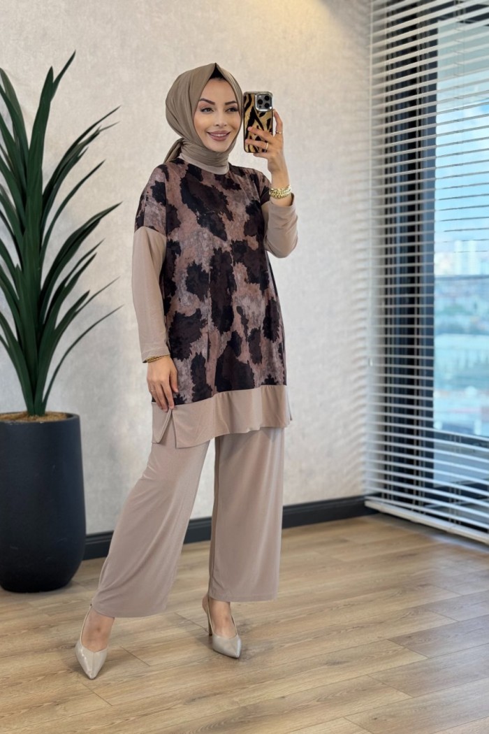 4004 Üst Batik Desenli Bluz Takım Bej 