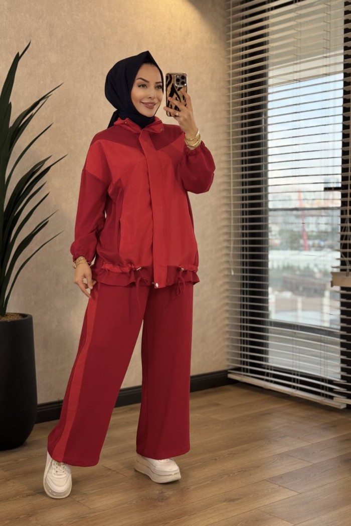 22850 Ön Üçgen Parçalı Fermuarlı Takım Kırmızı