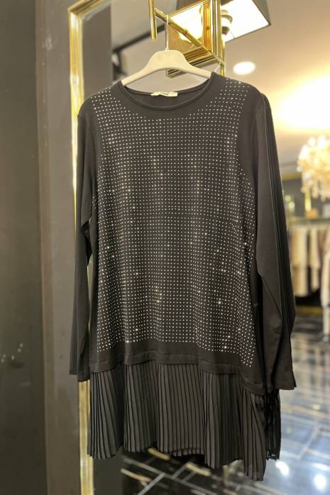 2070 Ön Taş Baskılı Eteği Şifon Piliseli Bluz Siyah