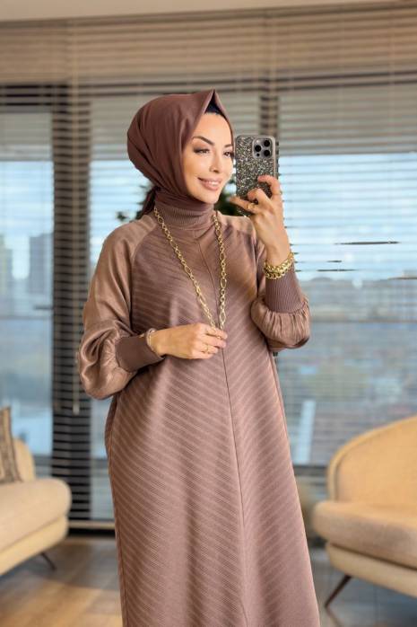 282 Ön Arka V Örgülü Kolları Kupra Elbise Vizon