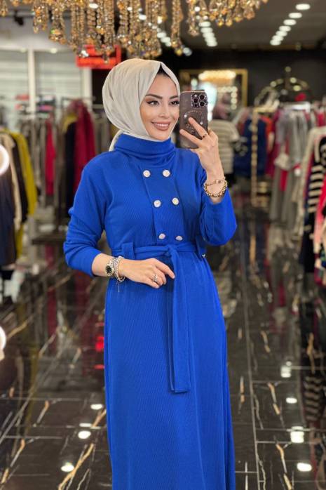 31130 Düğme Detaylı Kemerli Elbise Saks