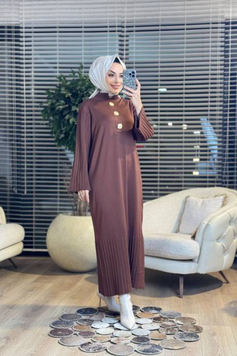 3507 Metal 3 Broşlu Triko Elbise Kahve