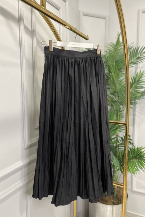 35138 Kırışık Etek Siyah